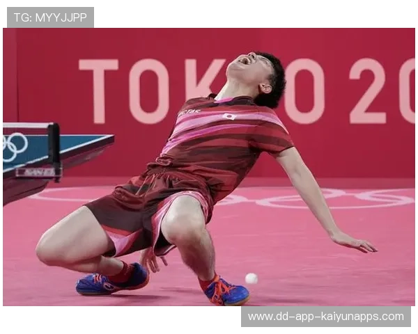 逆天反应！运动员秒秒钟救球震撼全场！